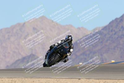 media/Oct-01-2023-SoCal Trackdays (Sun) [[4c570cc352]]/Turn 9 Set 1 (950am)/